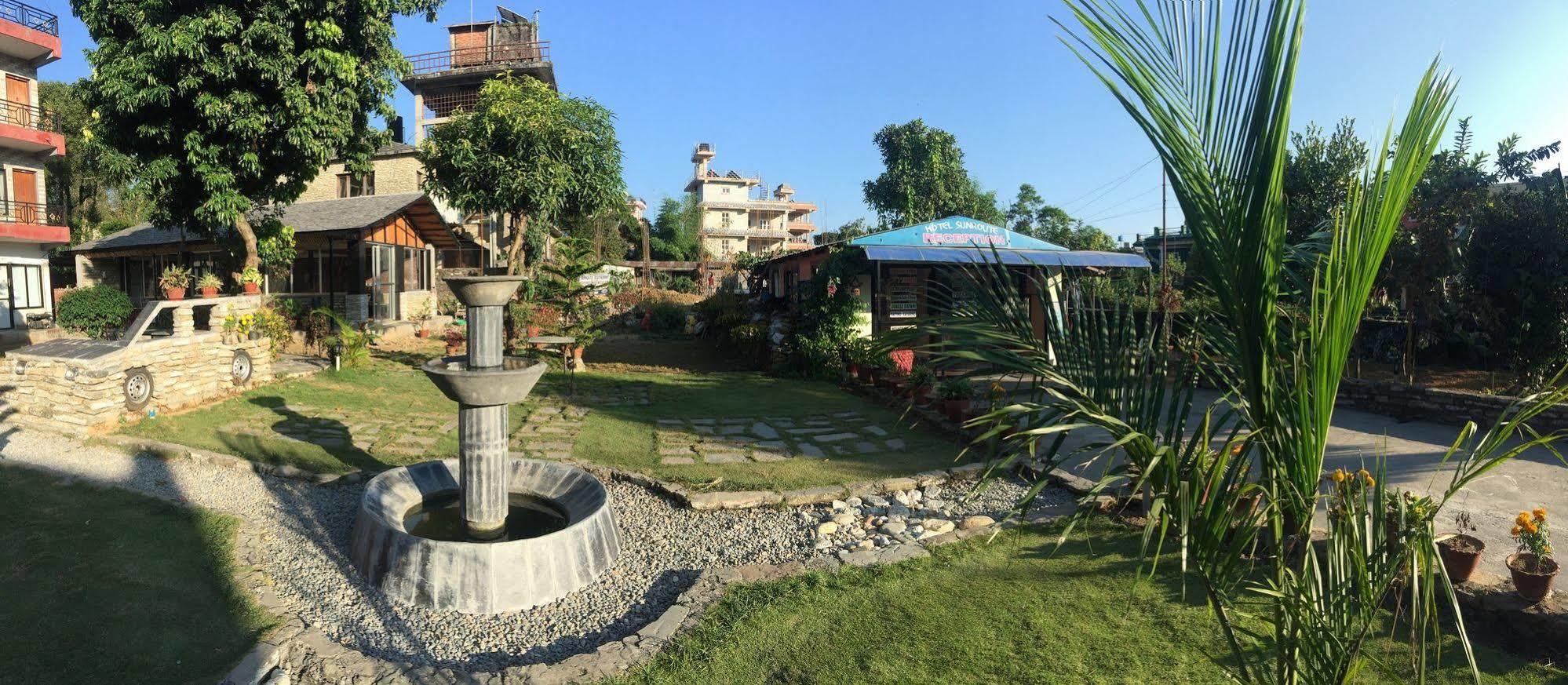 Hotel Glory Garden Покхара Экстерьер фото